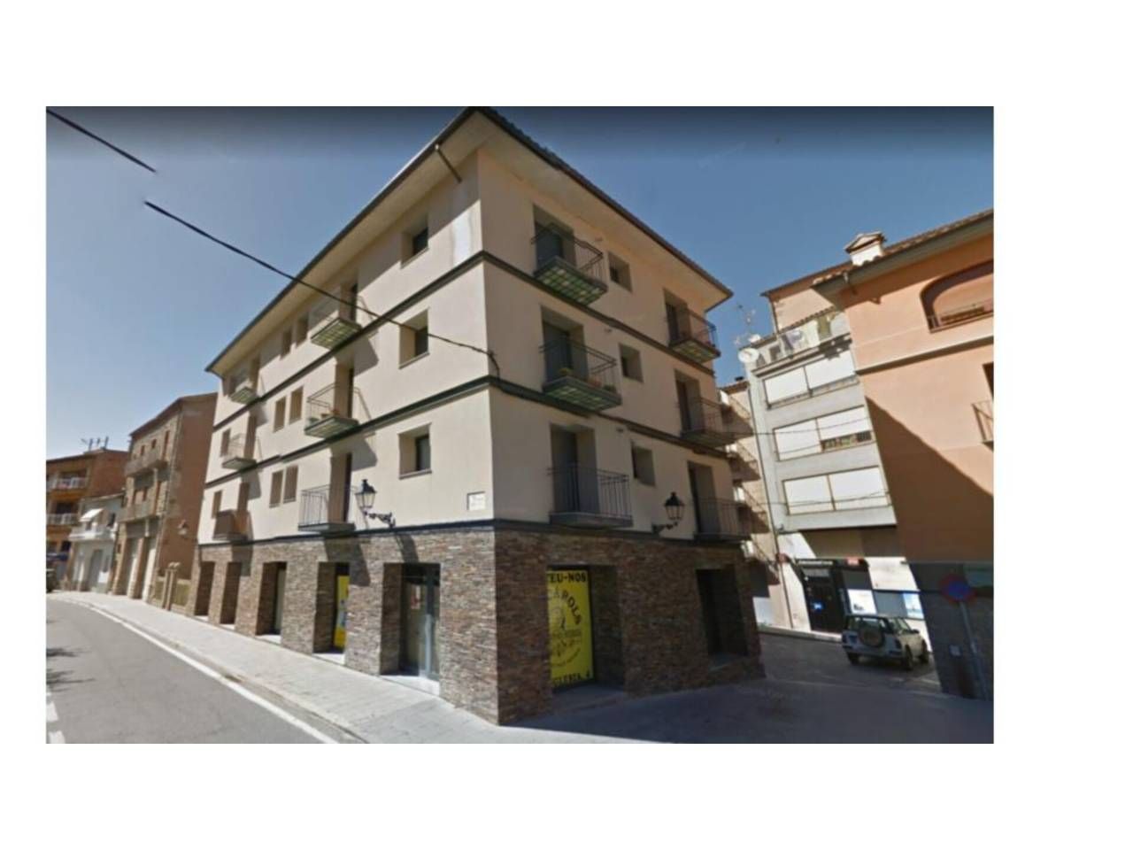 Exterior view of Premises to rent in La Pobla de Lillet