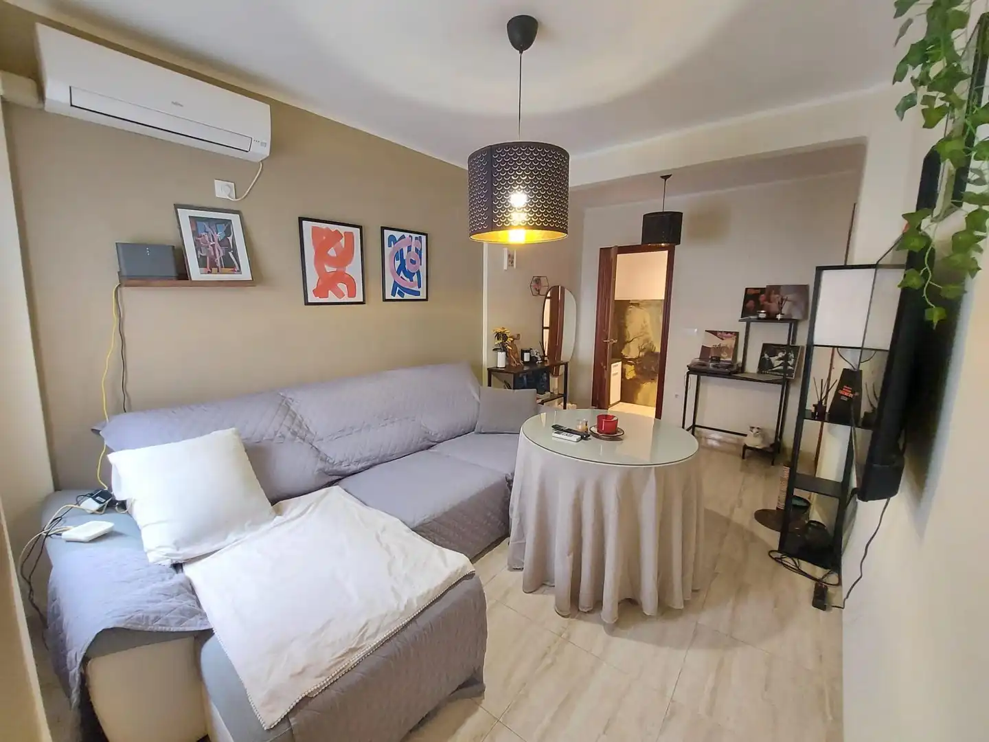 Sala d'estar de Àtic en venda en Córdoba amb Aire condicionat, Terrassa i Moblat