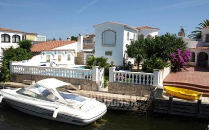 House or chalet for sale in Empuriabrava  with Air Conditioner and Swimming Pool