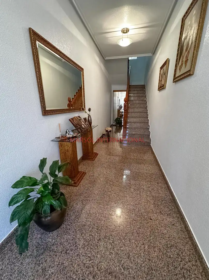 Casa o xalet en venda en Orihuela amb Jardí privat, Terrassa i Traster