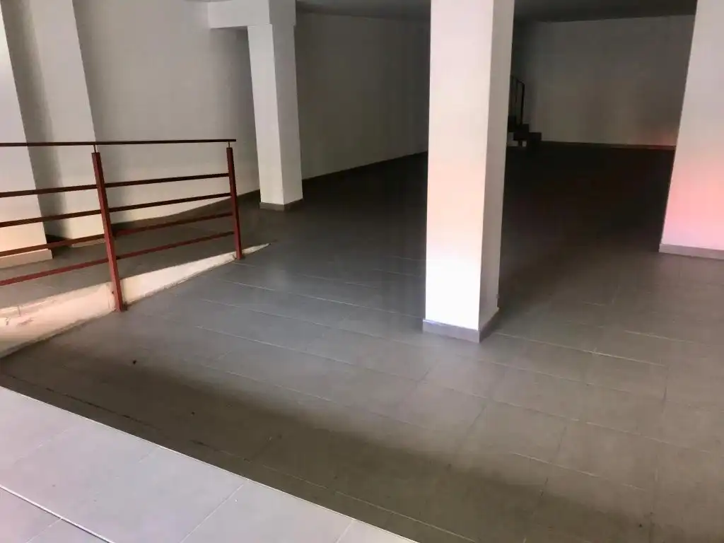 Geschaftsraum zur Miete in Badalona