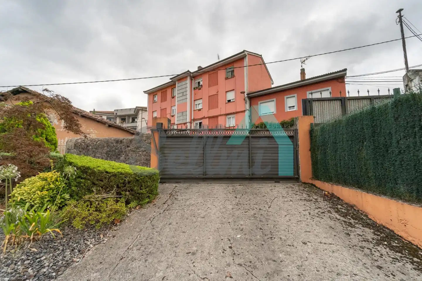 Vista exterior de Casa o chalet en venta en Ribera de Arriba con Jardín privado, Terraza y Balcón