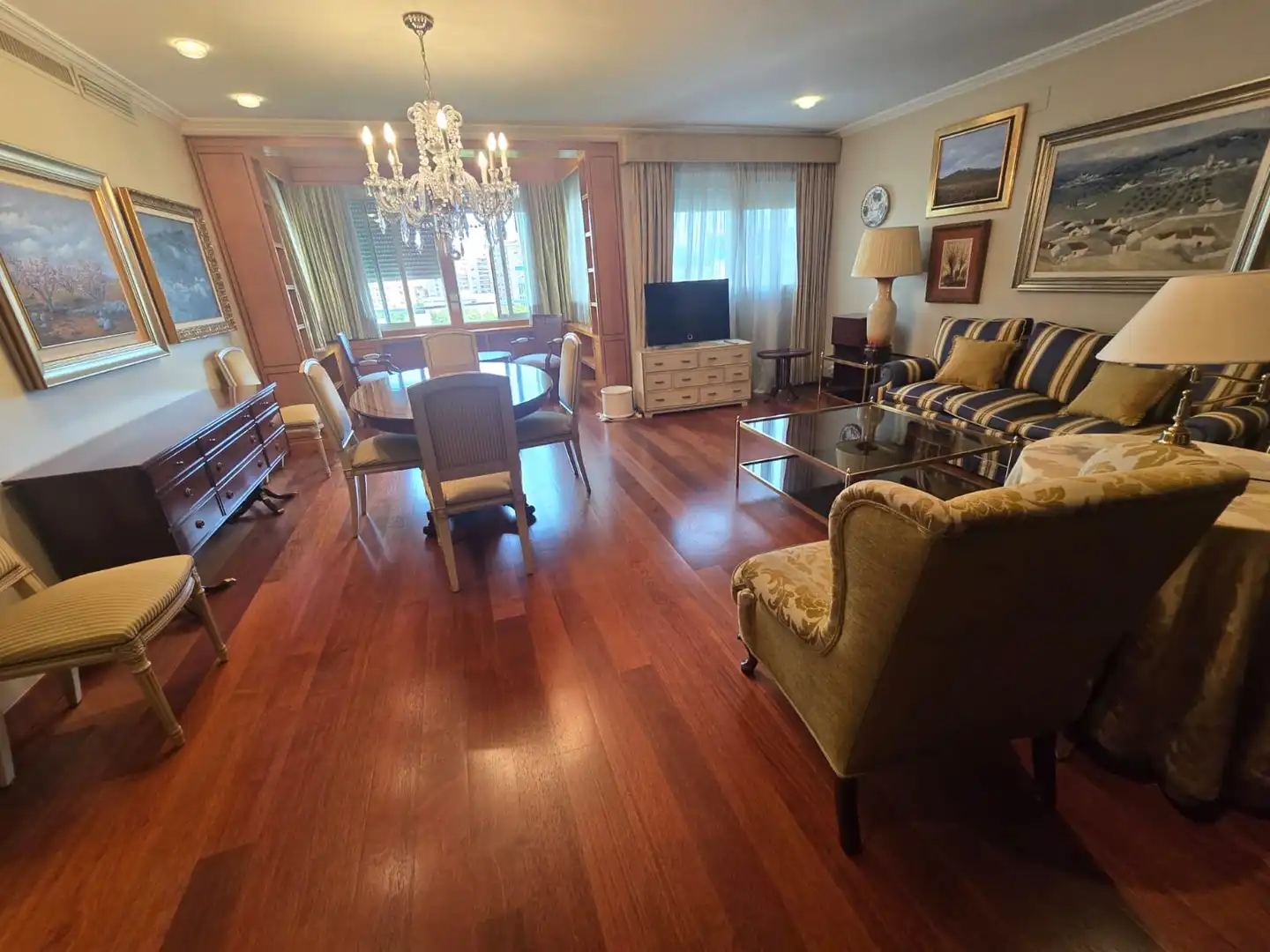 Living room of Flat for rent in Valencia  with Air Conditioner, Heating and Parquet flooring