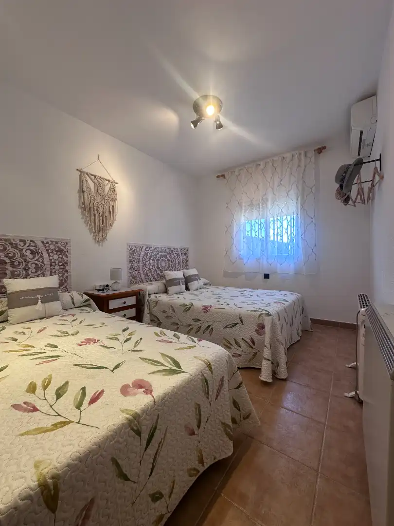 Habitación de Casa o chalet en venta en Illana con Aire acondicionado, Calefacción y Jardín privado