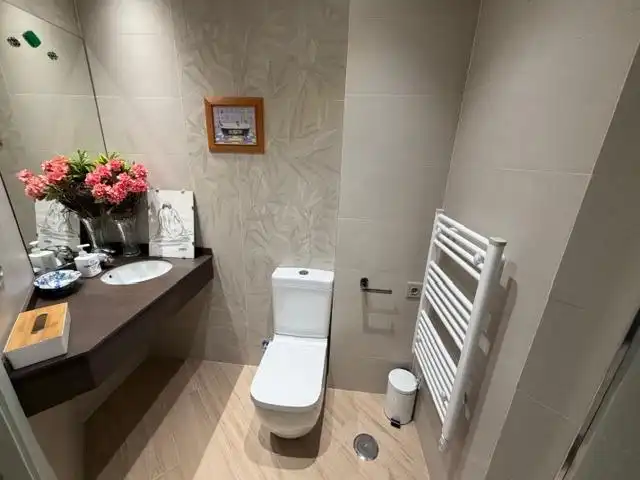 Baño de Piso en venta en León Capital  con Aire acondicionado y Amueblado