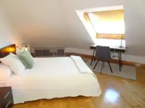 Habitación de Dúplex de alquiler en Gijón  con Calefacción, Parquet y Amueblado