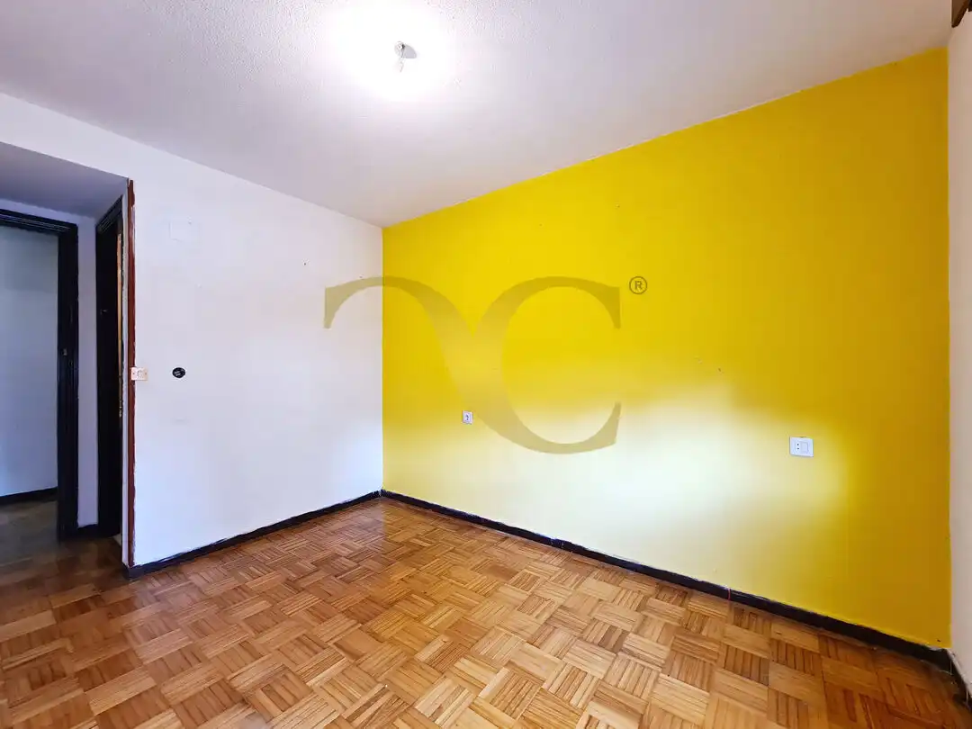 Bedroom of Flat for sale in Oviedo   with Heating and Private garden