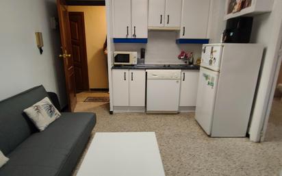 Cuina de Apartament en venda en  Sevilla Capital amb Aire condicionat, Moblat i Rentadora