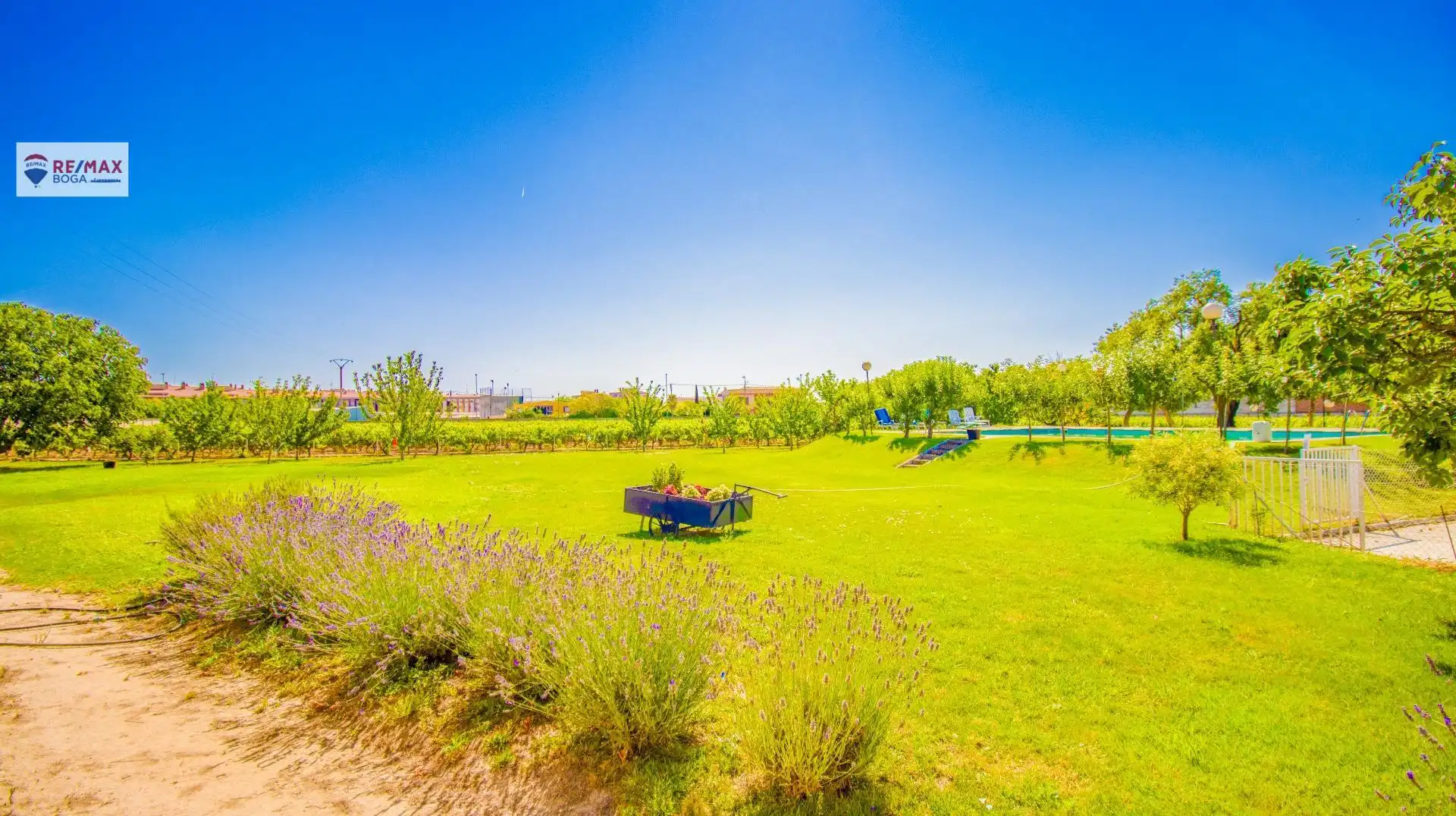Jardí de Casa o xalet en venda en Oyón-Oion amb Aire condicionat, Jardí privat i Parquet