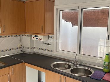 Maison mitoyenne à vendre à Calle Víctor Torres 35