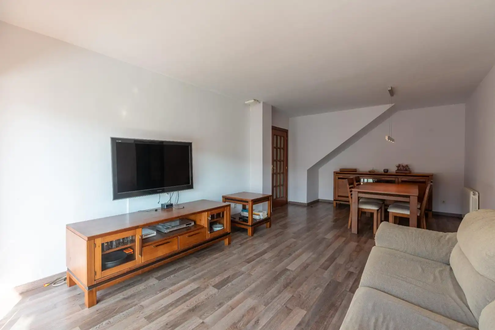 Sala d'estar de Àtic en venda en Sant Feliu de Llobregat amb Aire condicionat, Calefacció i Jardí privat
