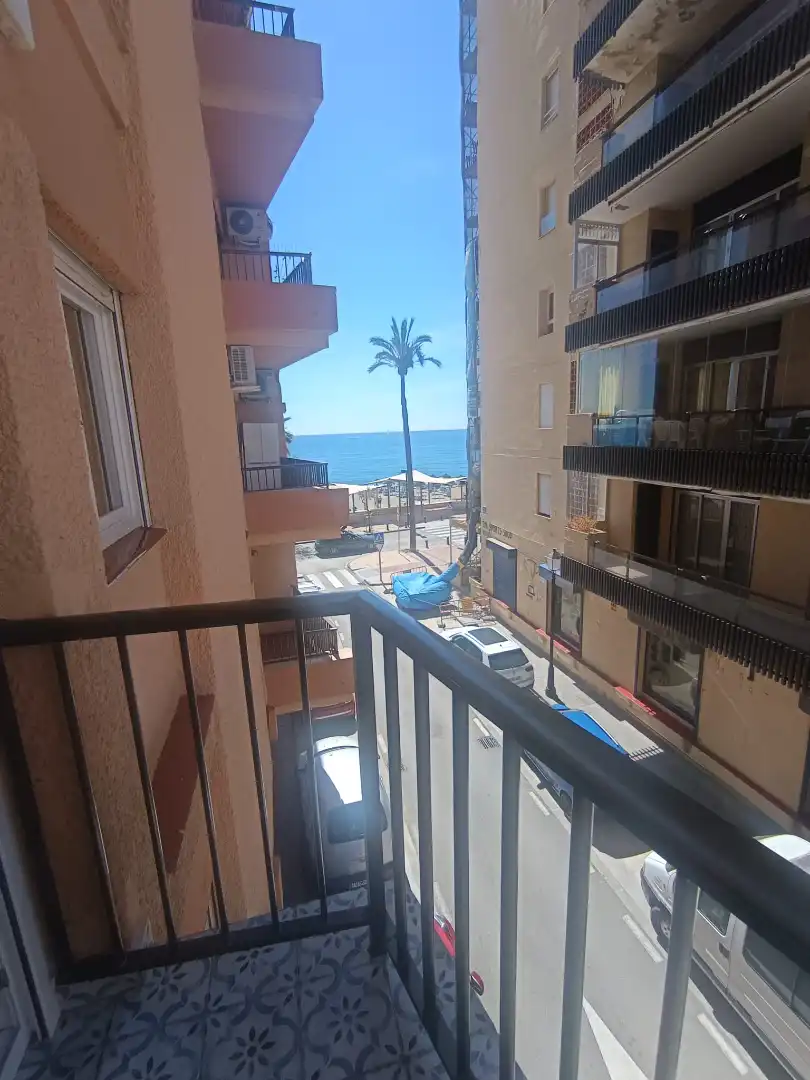 Piso con ascensor en venta en Calle Marina Nacional 24, imagen 3