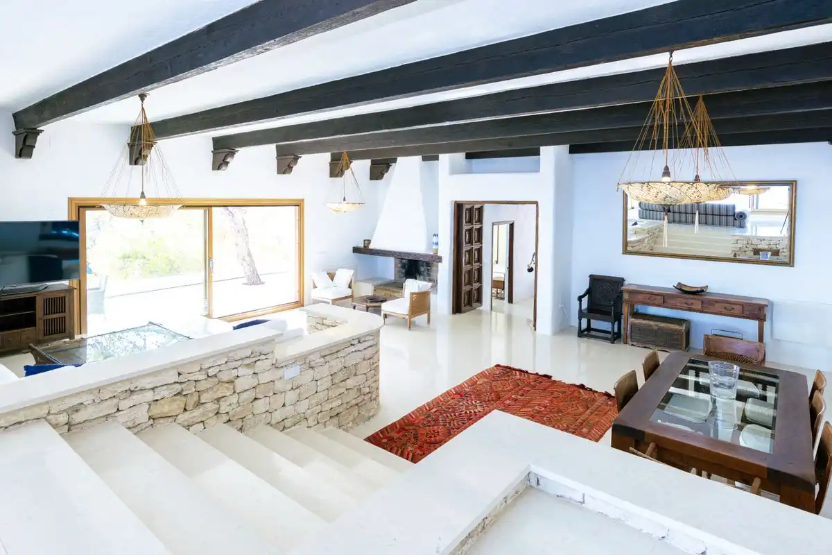 Sala d'estar de Casa o xalet en venda en Santa Eulària des Riu amb Aire condicionat, Calefacció i Jardí privat