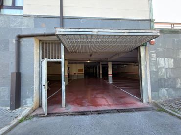 Parkplatz zum Verkauf in Dima