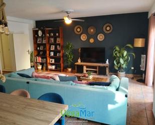 Living room of Flat to rent in Almuñécar  with Terrace and Furnished