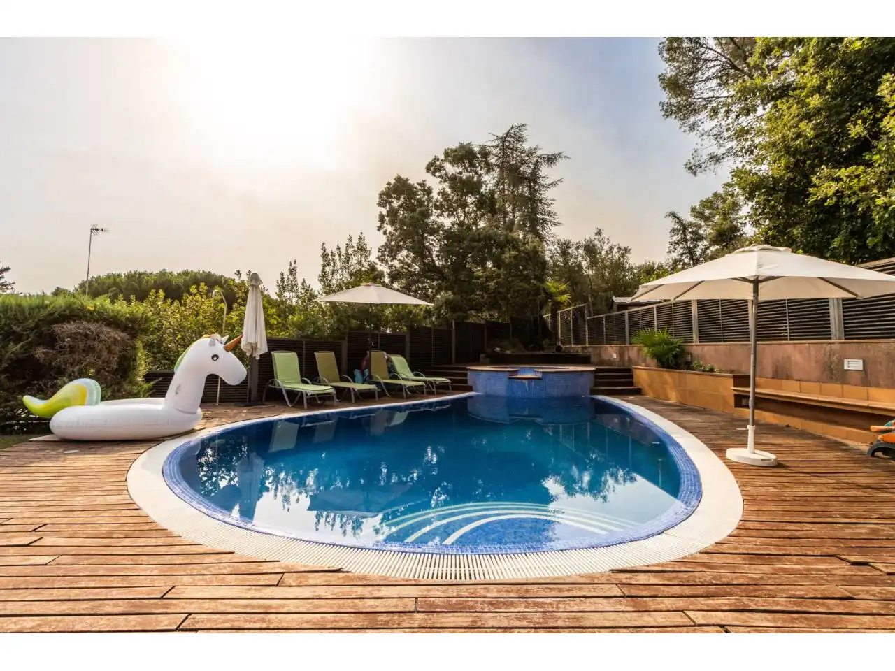 Piscina de Casa o xalet en venda en Castellar del Vallès amb Aire condicionat, Calefacció i Jardí privat
