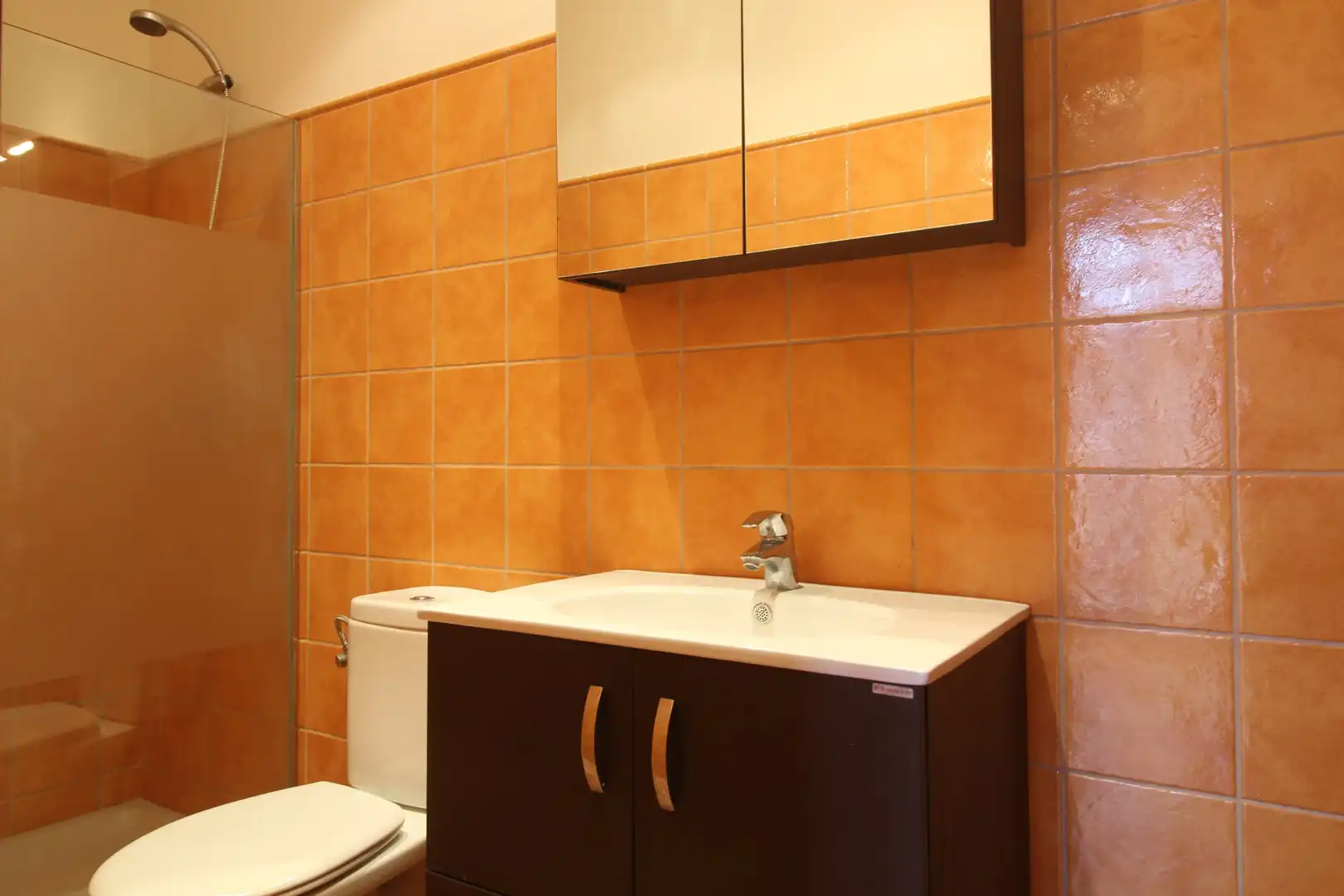 Badezimmer von Maisonette zum Verkauf in Garriguella mit Heizung und Terrasse