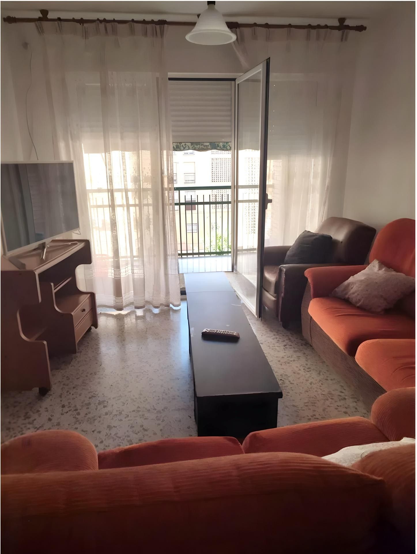 Flat to rent in Calle CIRCUNVALACION ENCINA, Angustias - Chana - Encina