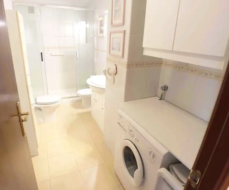 Baño de Piso en venta en Madrid con Aire acondicionado, Calefacción y Parquet