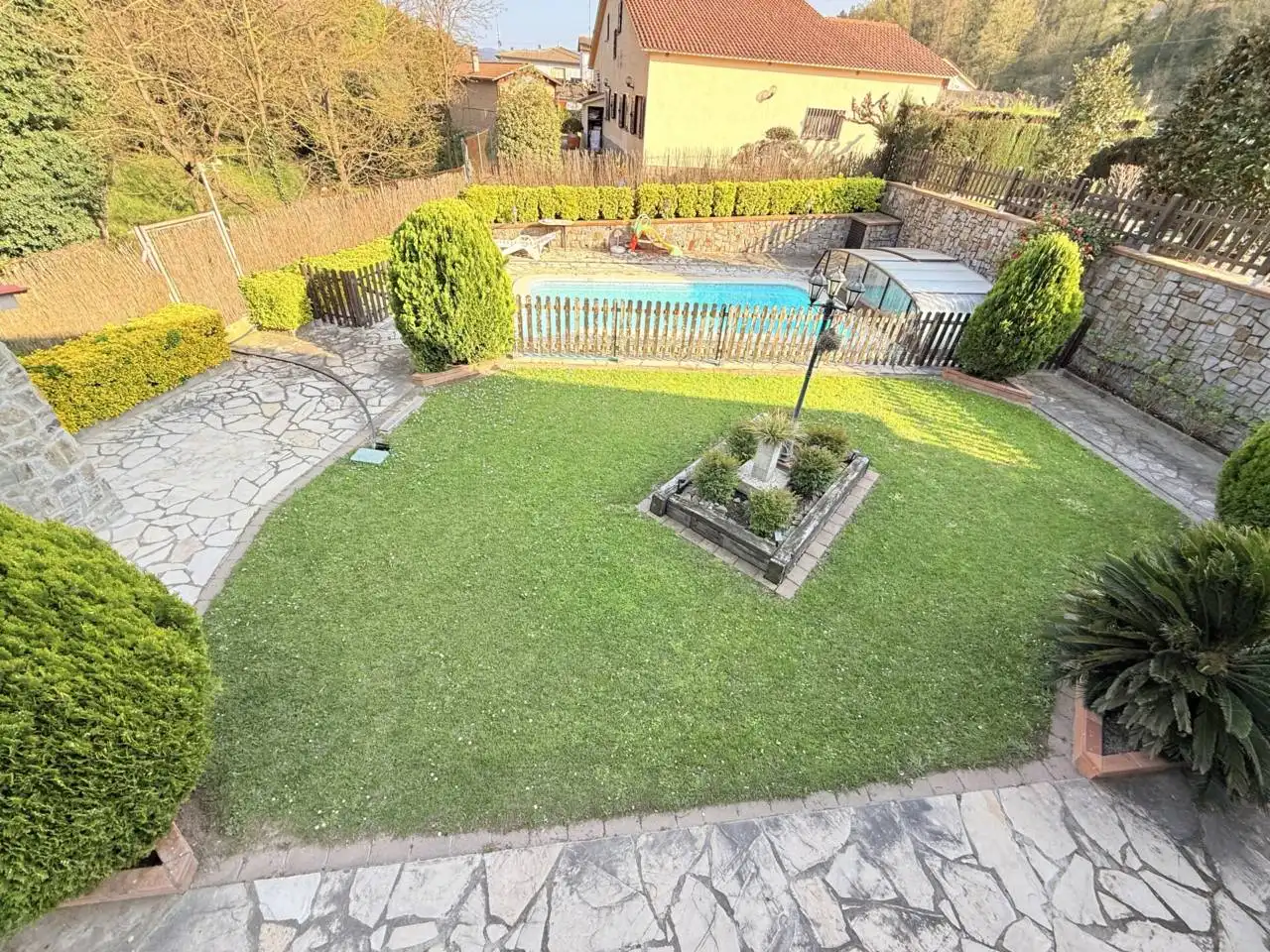 Swimming pool of Houses for sale in Riells i Viabrea  with Air Conditioner, Heating and Private garden