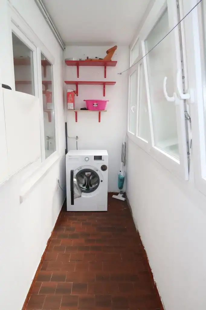 Piso con ascensor en venta en Almirante Romay, imagen 7