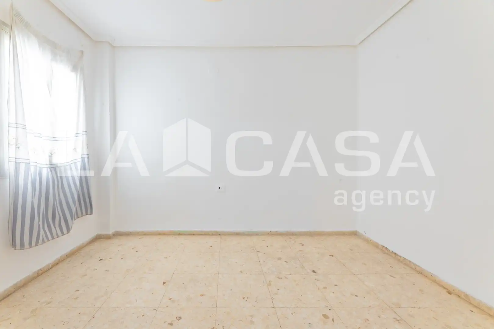 Flat for sale in Valencia