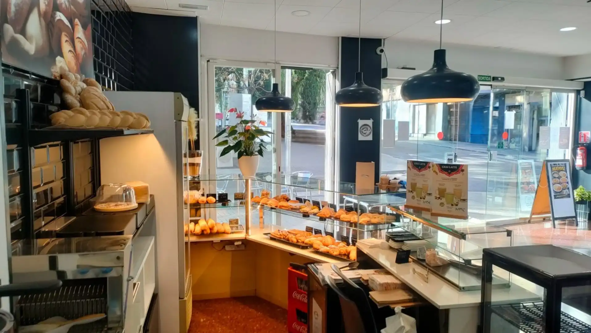 Local en traspaso en  Barcelona Capital con Aire acondicionado, Terraza y Amueblado