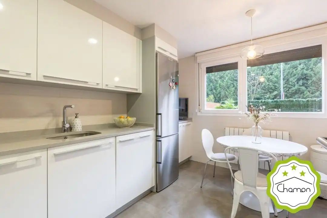 Cocina de Casa adosada en venta en Bilbao  con Calefacción, Jardín privado y Terraza