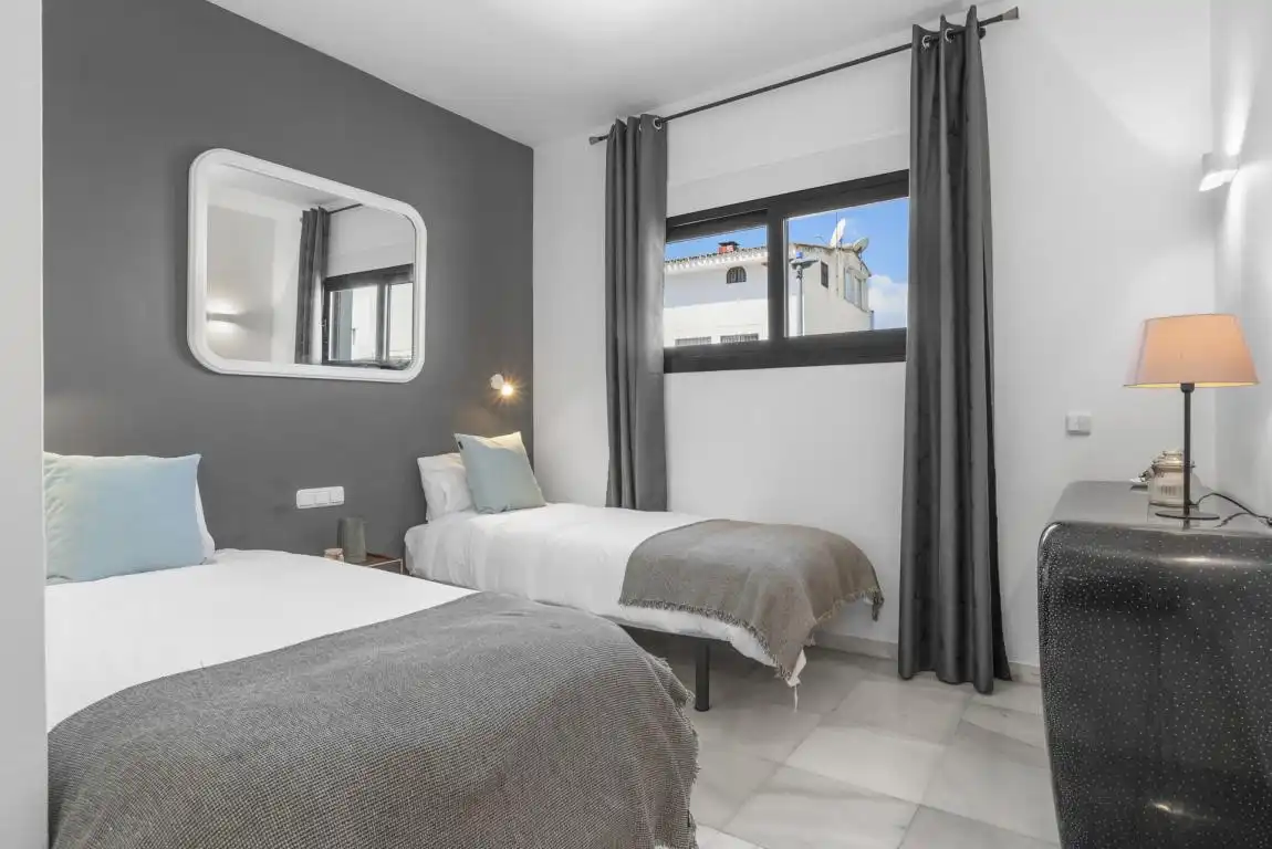 Bedroom of Houses for sale in Marbella  with Air Conditioner, Private garden and Terrace