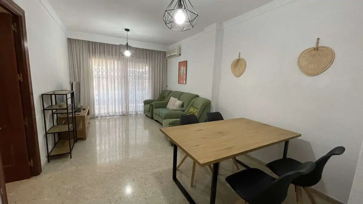 Living room of Flat for rent in Granada  with Air Conditioner, Heating and Terrace