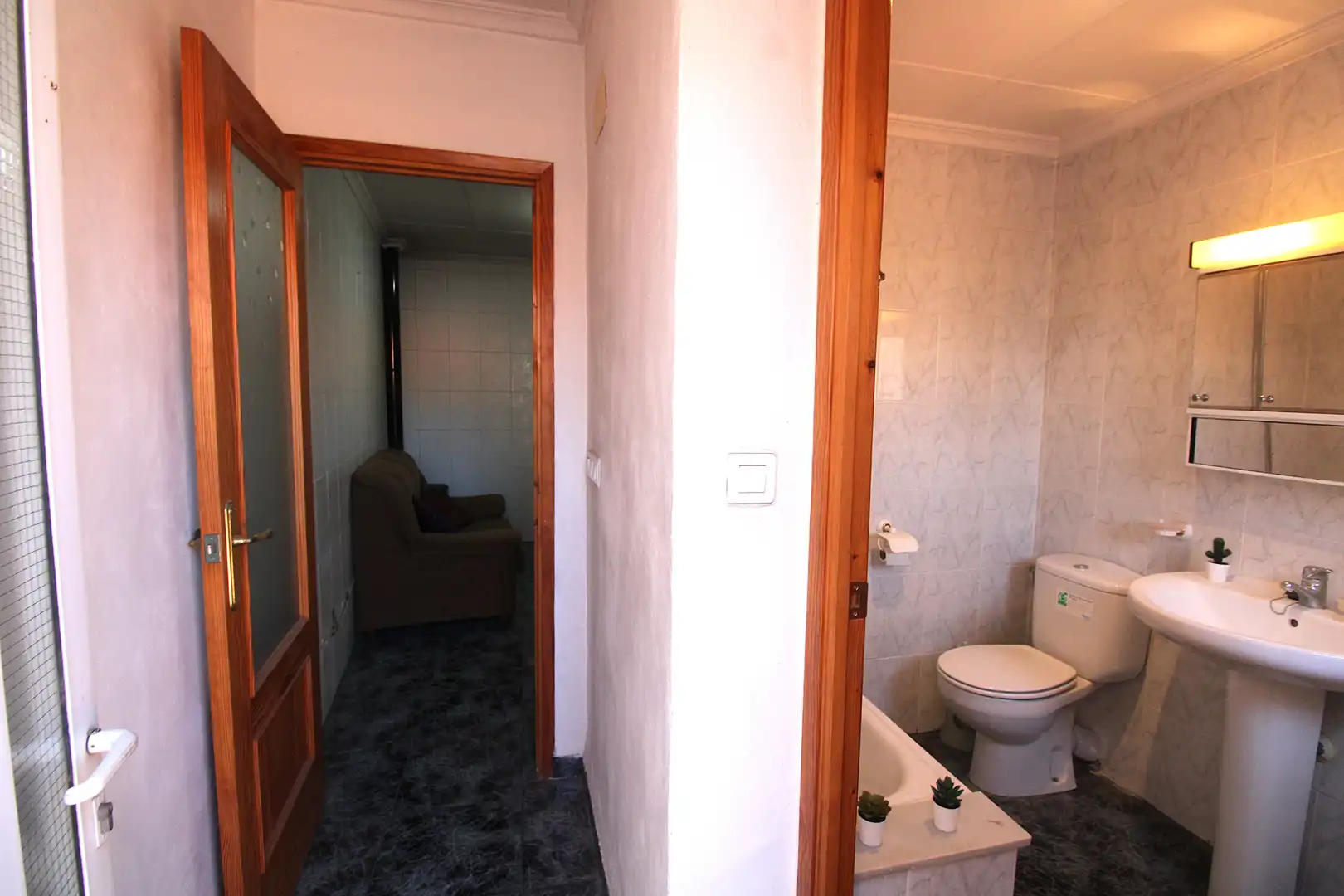 Baño de Casa adosada en venta en Almansa con Terraza y Trastero