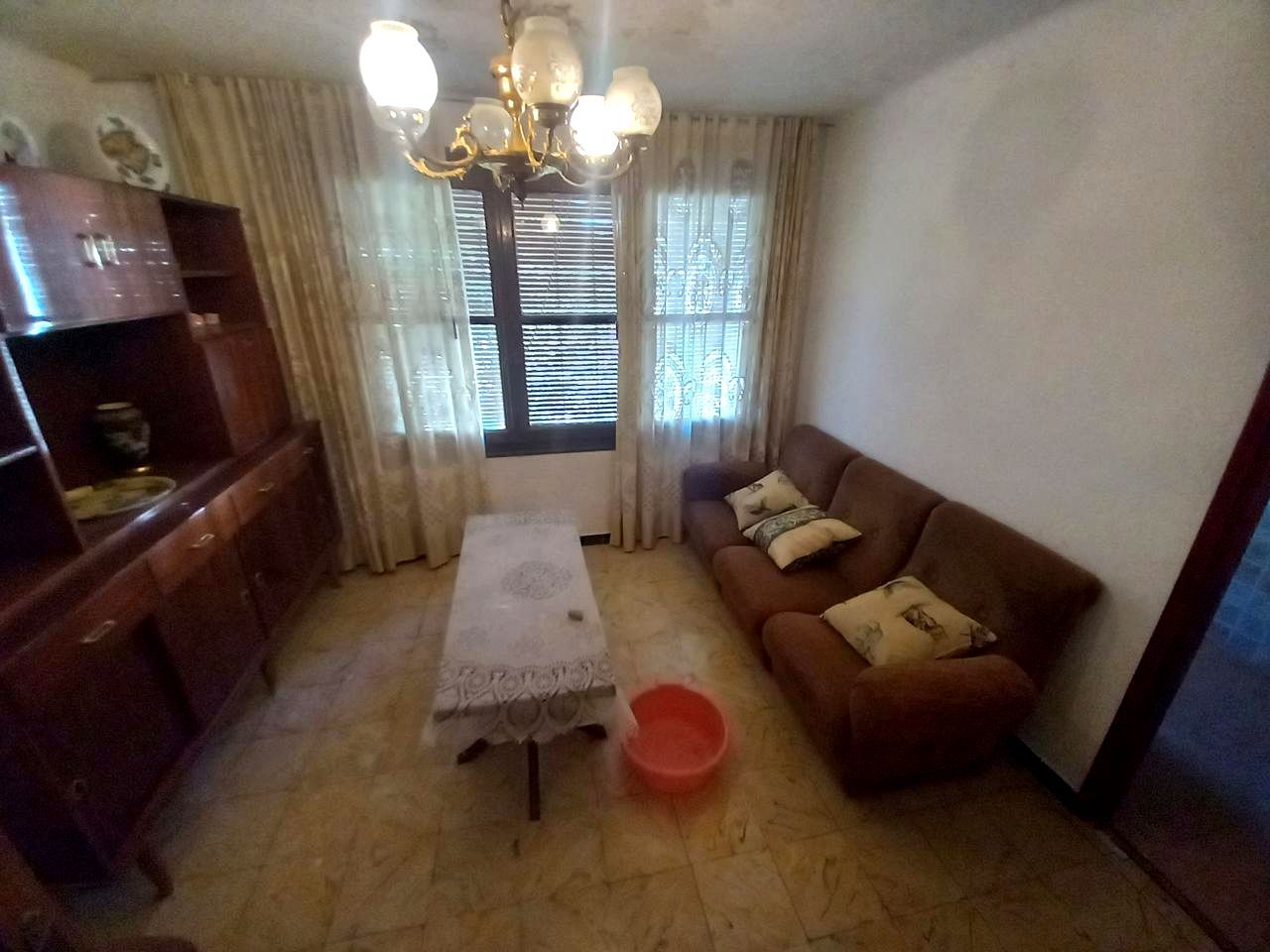 Sala d'estar de Casa o xalet en venda en Ainzón amb Jardí privat