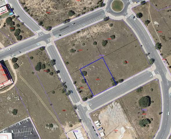 Terreno residencial en Venta en Calle Ciudad de Cuenca, 1 en Hervencias Altas - El Pinar
