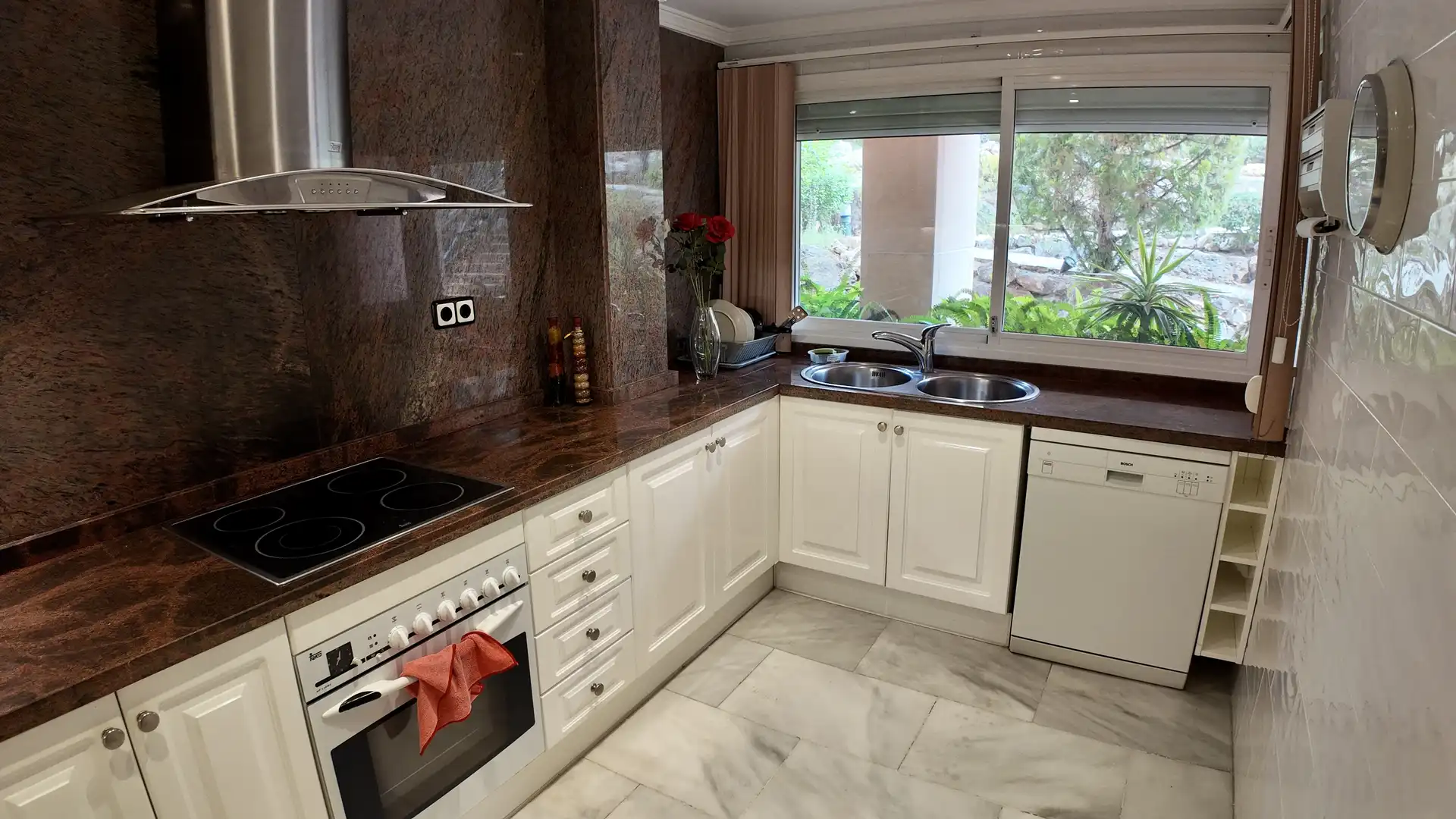 Kitchen of Flat for rent in Marbella  with Air Conditioner, Heating and Private garden