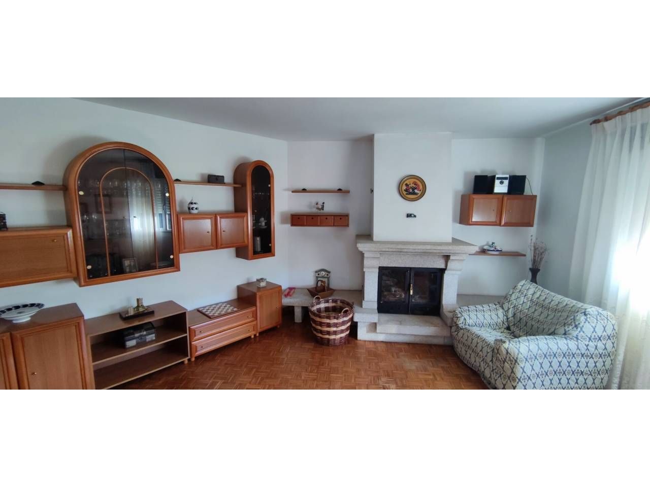Sala d'estar de Casa o xalet en venda en O Corgo   amb Terrassa i Moblat