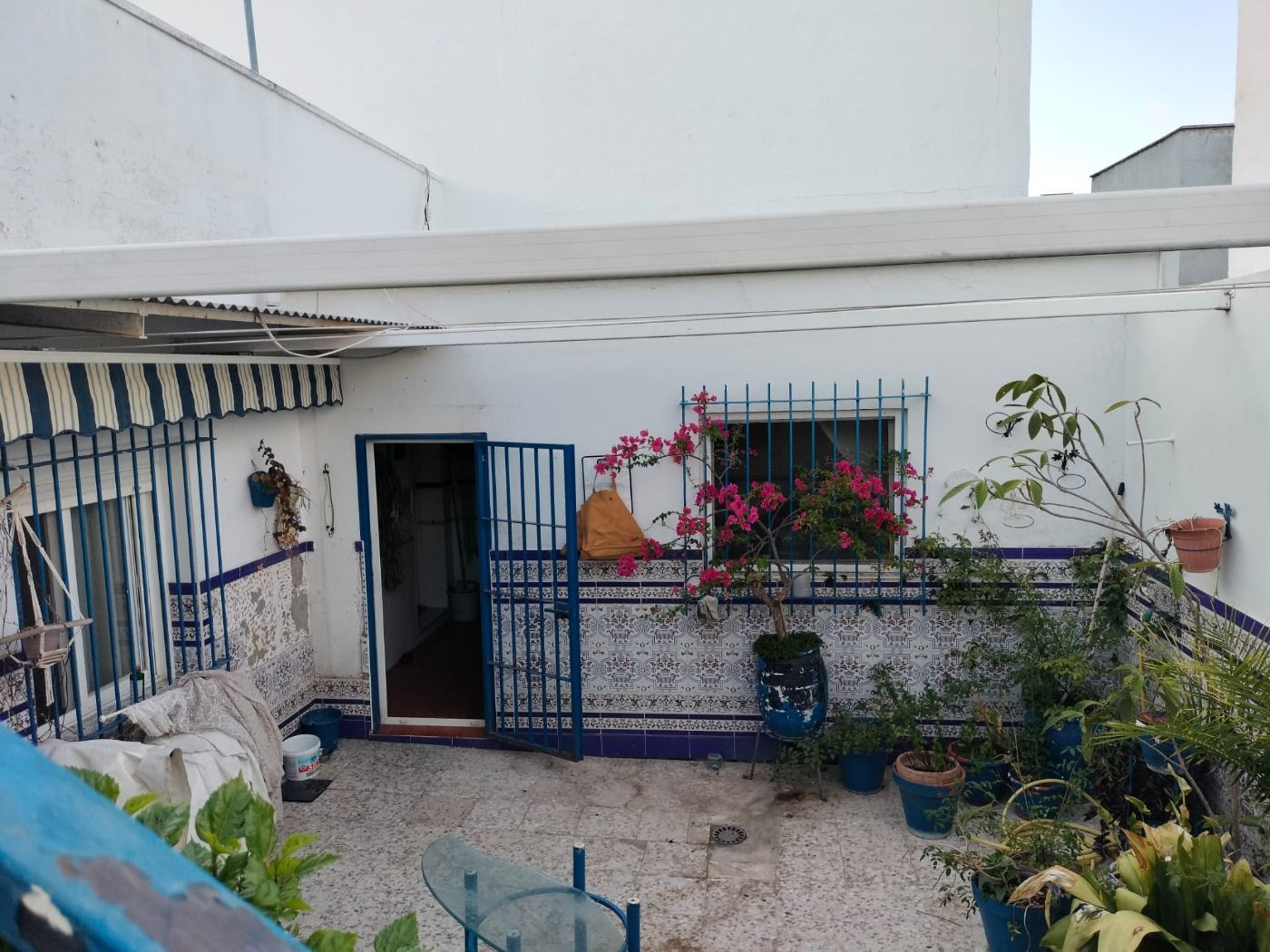 Exterior view of House or chalet for sale in Chiclana de la Frontera  with Heating and Storage room