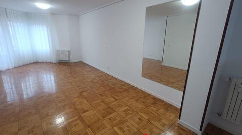 Photo 3 of Flat to rent in Calle de San Fernando, Numancia - San Fernando, Santander