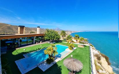 Piscina de Casa o xalet en venda en El Campello amb Aire condicionat, Calefacció i Jardí privat