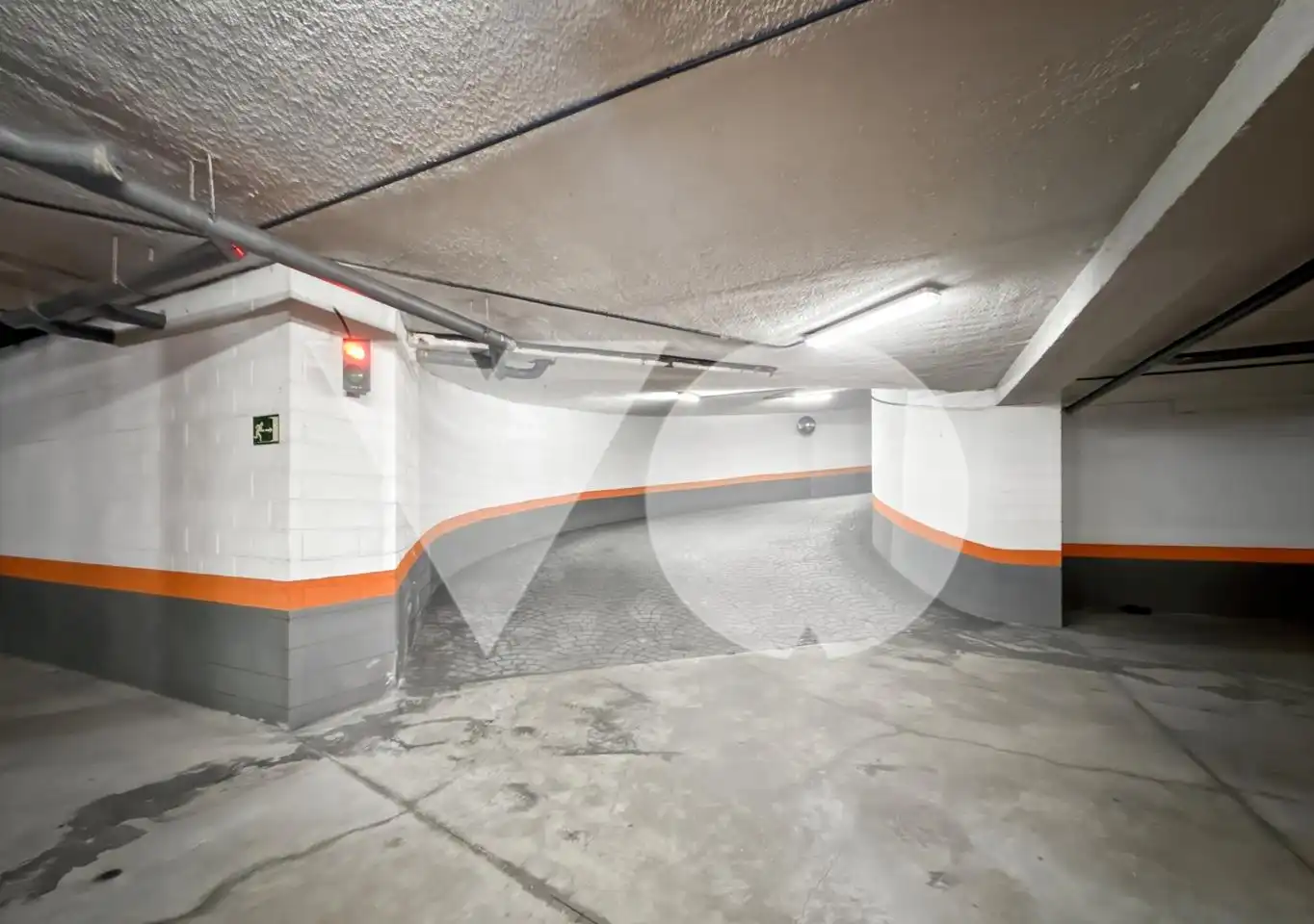 Parkplatz von Wohnung zum Verkauf in Madrid mit Klimaanlage und Möbliert