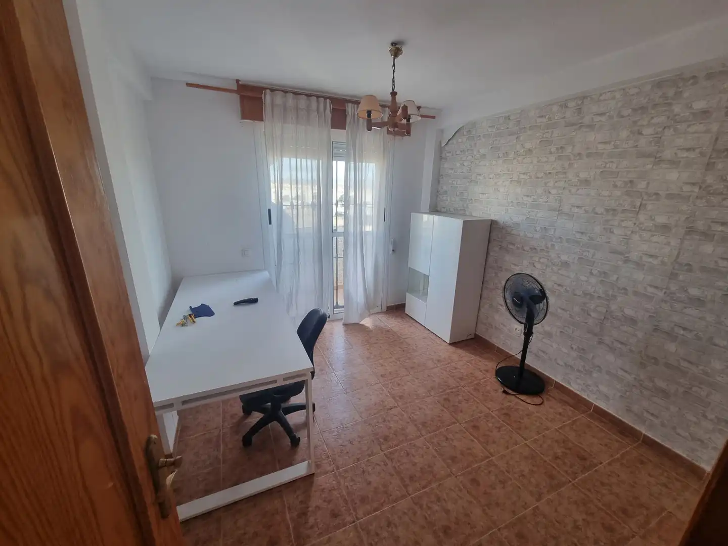 Dormitori de Casa o xalet de lloguer en Almería amb Jardí privat, Terrassa i Traster