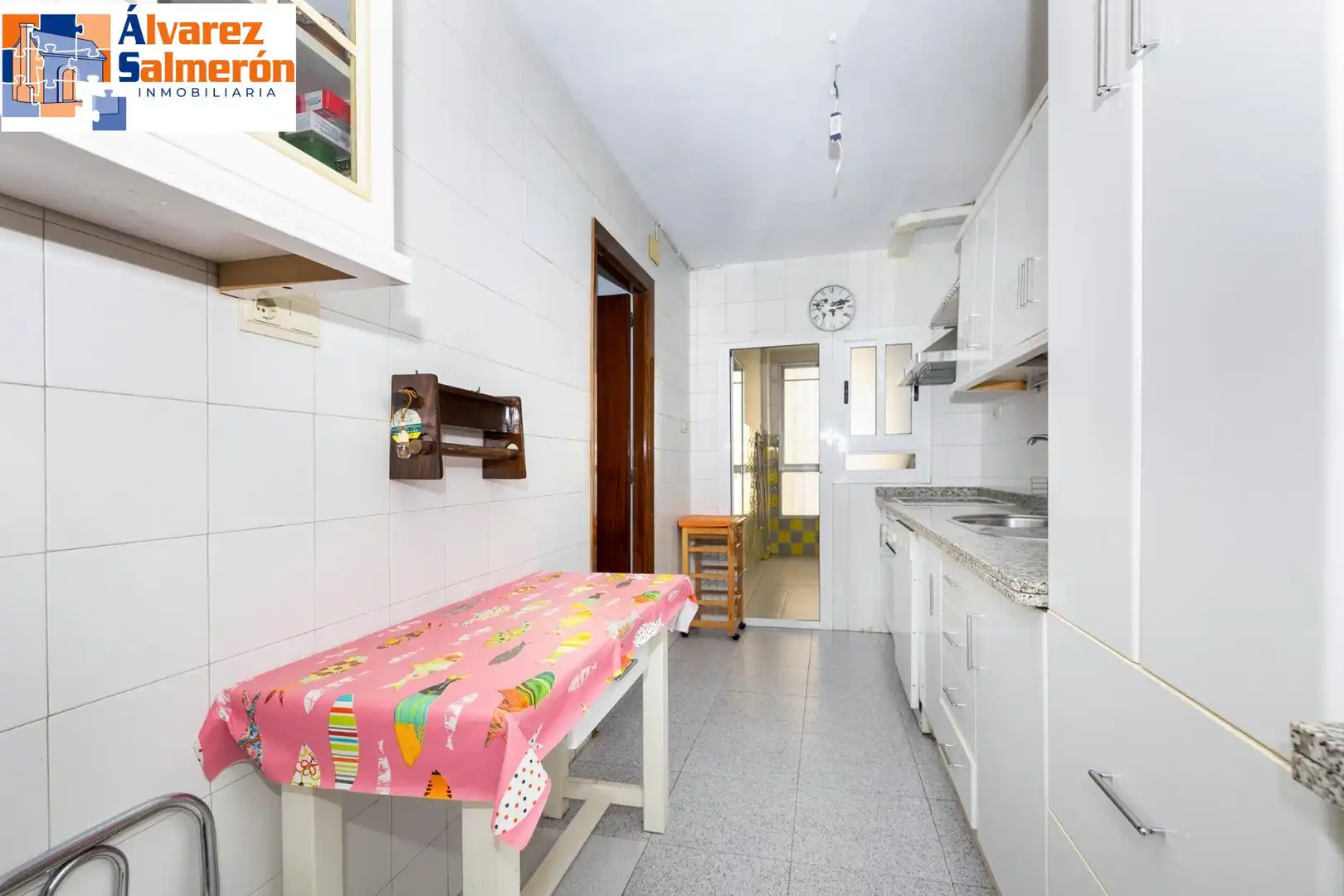 Küche von Wohnung zur Miete in Granada mit Heizung, Terrasse und Möbliert