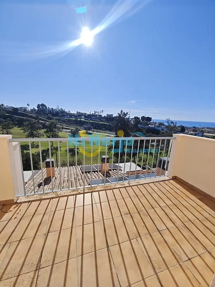 Apartamento con piscina en venta en Caleta de Vélez, imagen 3