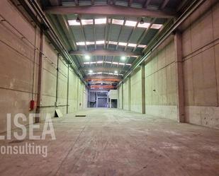 Nau industrial de lloguer en Barberà del Vallès