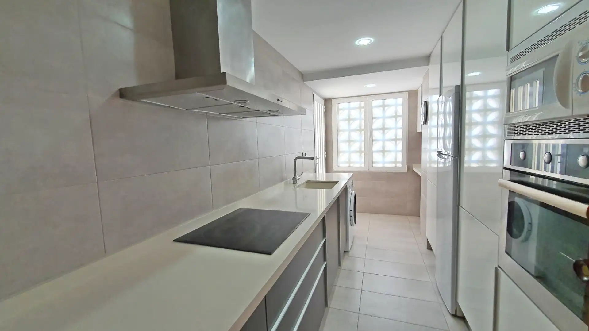 Apartment with terrace to rent in Passeig Marítim de Neptú, imagen 22