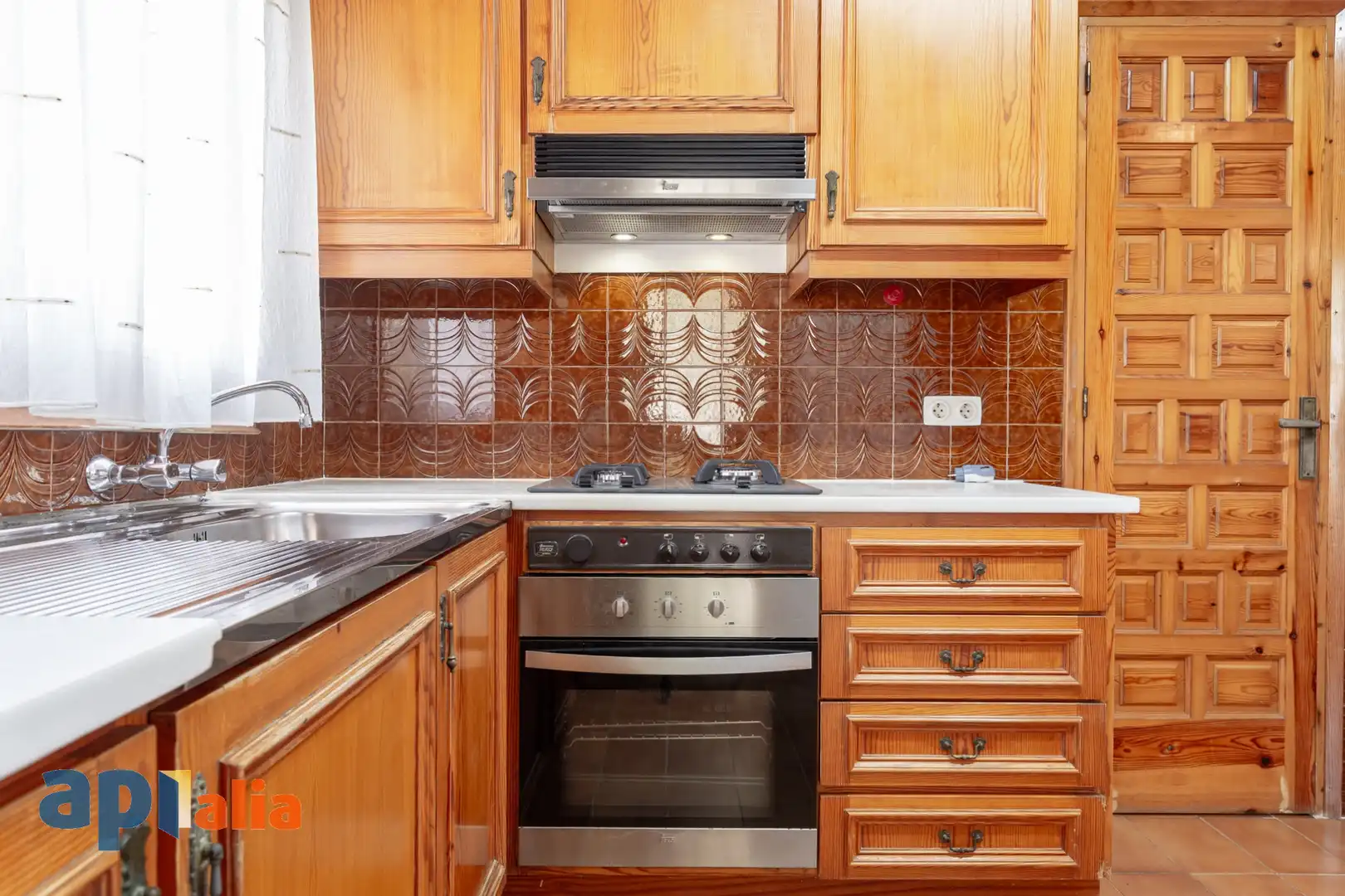 Cuina de Casa o xalet en venda en El Vendrell amb Aire condicionat, Jardí privat i Terrassa