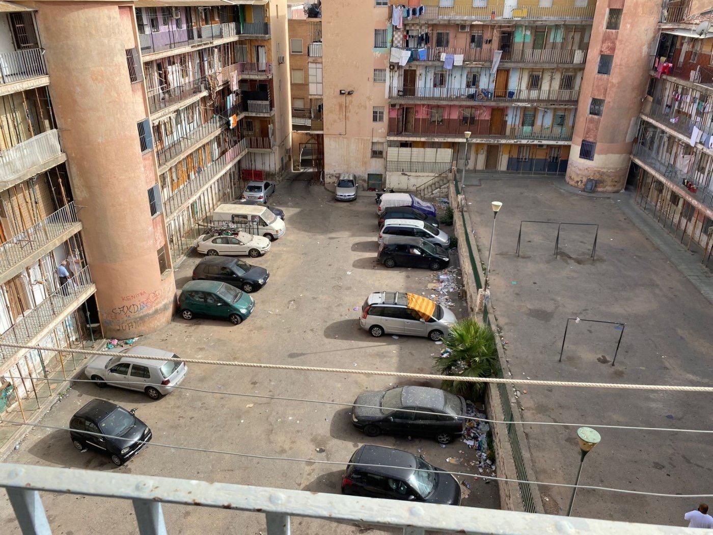 Aparcament de Pis en venda en  Almería Capital