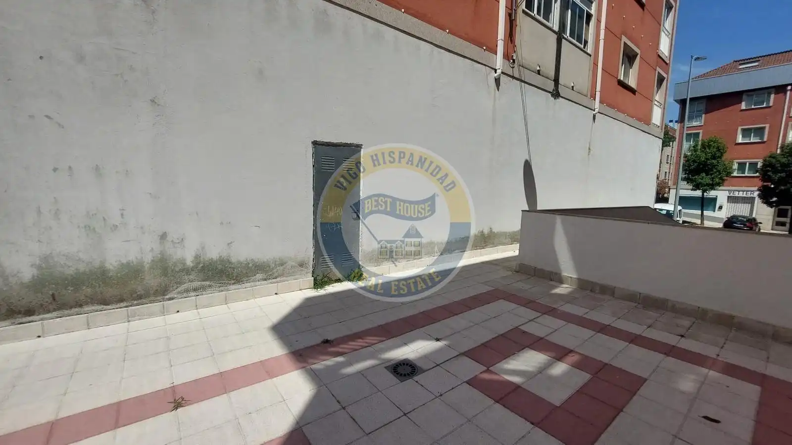 Aparcament de Planta baixa en venda en Vigo  amb Calefacció