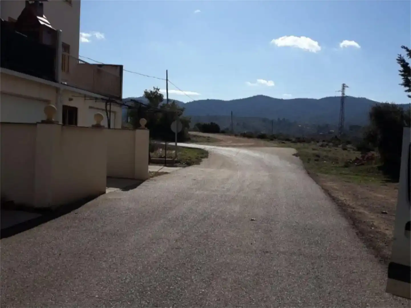 Casa adosada en venda en Aguaviva amb Balcó