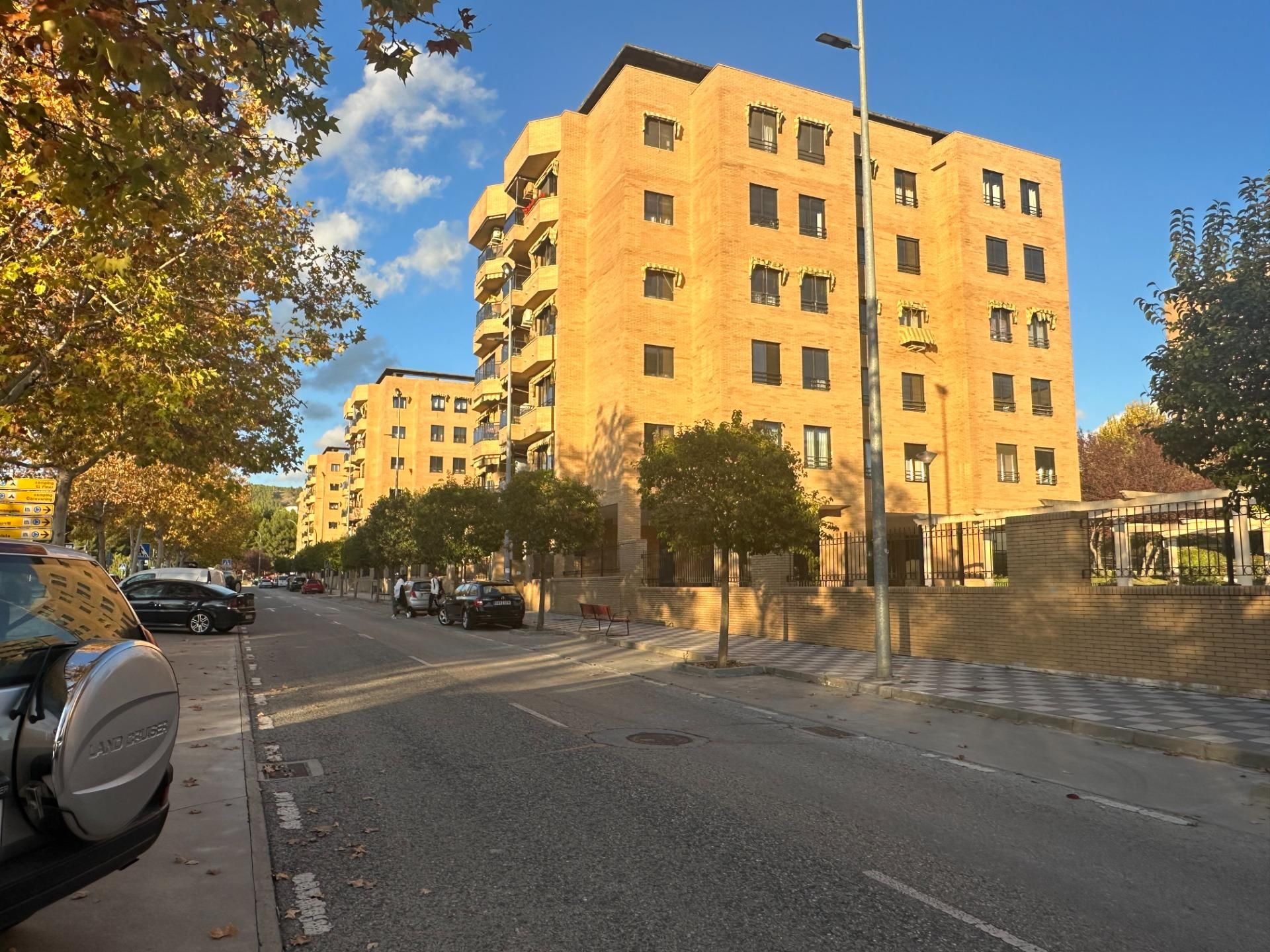 Vista exterior de Pis en venda en Cuenca Capital amb Calefacció, Terrassa i Traster