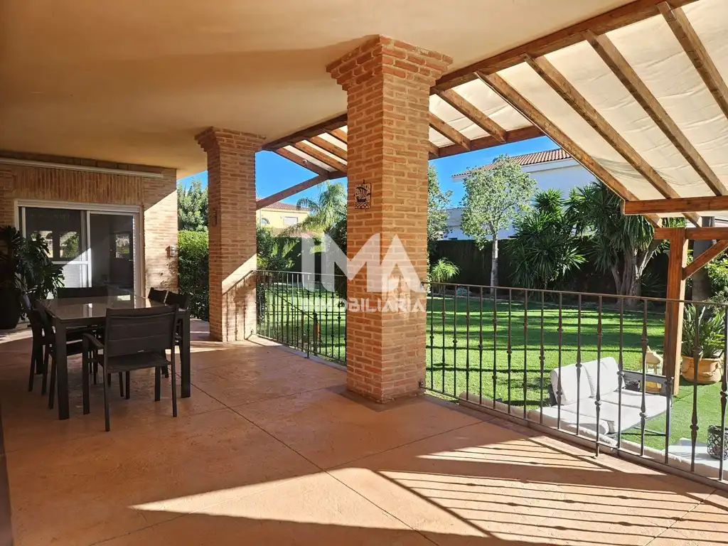Jardí de Casa o xalet en venda en L'Eliana amb Aire condicionat, Calefacció i Jardí privat
